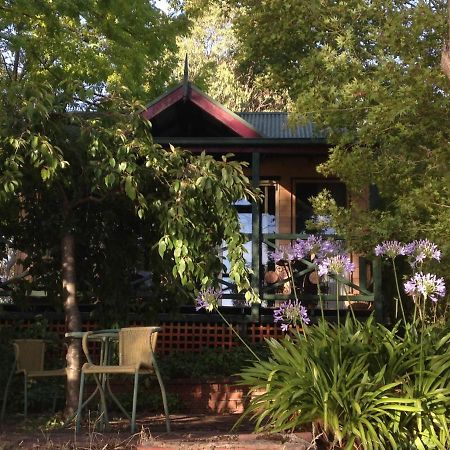 Howqua Willowlake Cottages מראה חיצוני תמונה