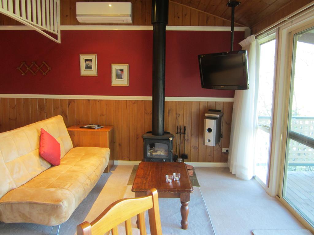 Howqua Willowlake Cottages מראה חיצוני תמונה