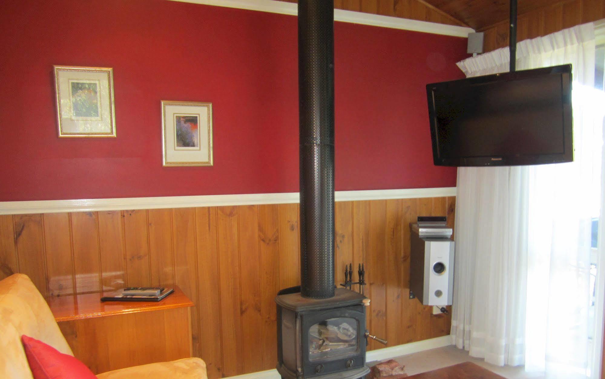 Howqua Willowlake Cottages מראה חיצוני תמונה